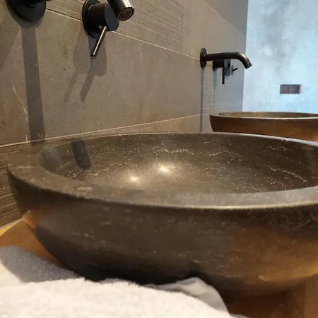 Vierlingsbeek, En Tuin-chalets فندق مبيت وإفطار 3*