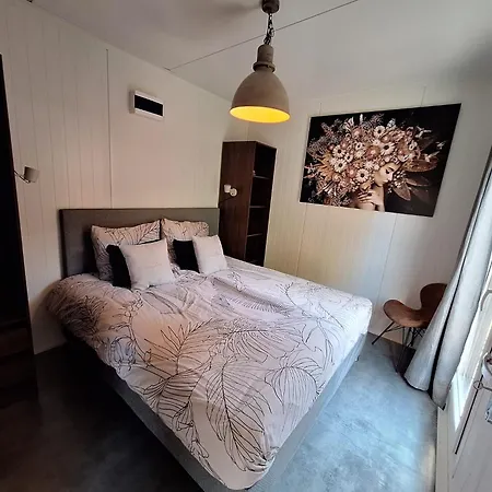 לינה וארוחת בוקר Vierlingsbeek, En Tuin-chalets Vierlingsbeek