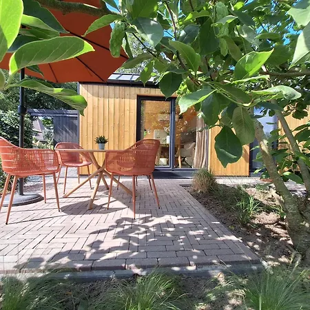 Vierlingsbeek, En Tuin-chalets Bed & Breakfast 3*