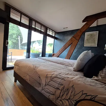 Panzió Vierlingsbeek, En Tuin-chalets 3*