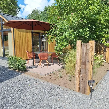 Vierlingsbeek, En Tuin-chalets Bed & Breakfast