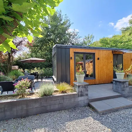 Vierlingsbeek, En Tuin-chalets Bed & Breakfast Vierlingsbeek