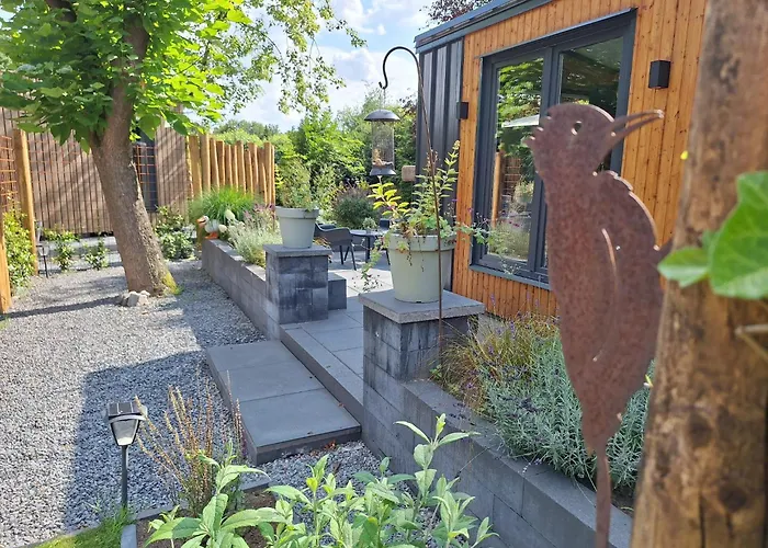 Vierlingsbeek, En Tuin-chalets Frühstückspension 3*