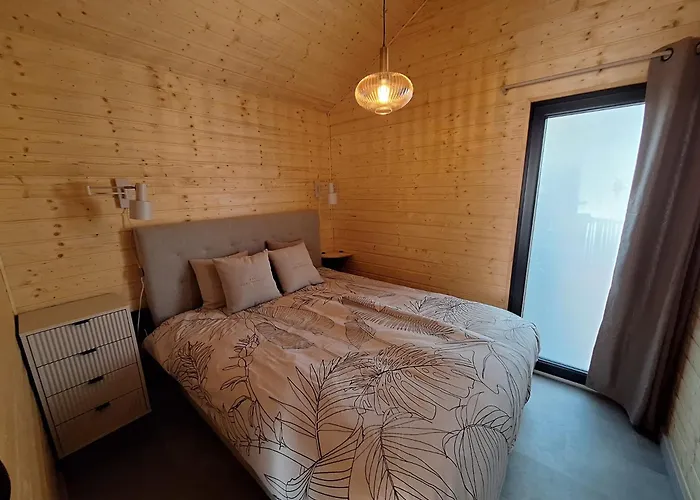 Vierlingsbeek, En Tuin-chalets Bed and Breakfast 3*