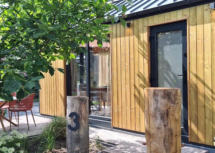 Vierlingsbeek, En Tuin-chalets Bed and Breakfast 3*