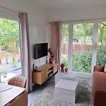 Vierlingsbeek, En Tuin-chalets לינה וארוחת בוקר