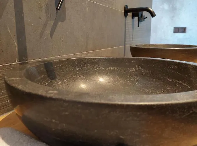 Vierlingsbeek, En Tuin-chalets Couette-café 3*