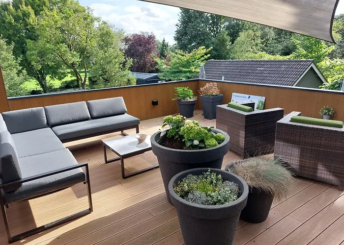 Vierlingsbeek, En Tuin-chalets Couette-café 3*