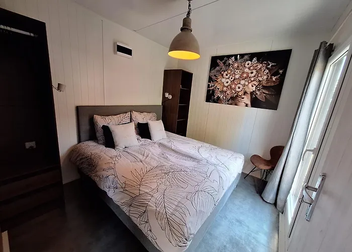 Couette-café Vierlingsbeek, En Tuin-chalets Vierlingsbeek