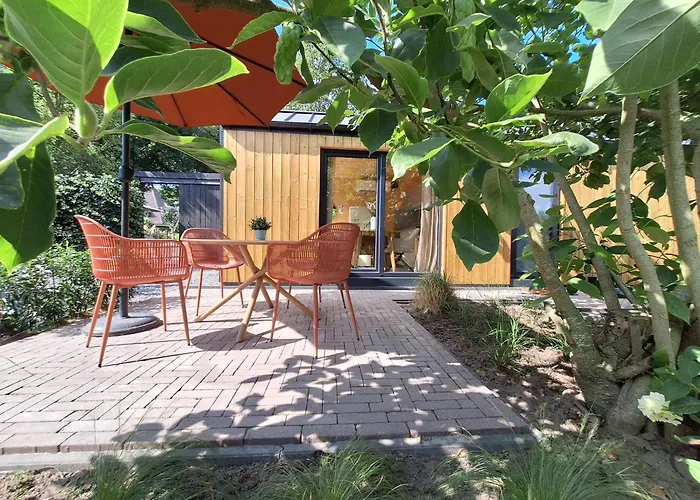 Vierlingsbeek, En Tuin-chalets Bed & Breakfast 3*